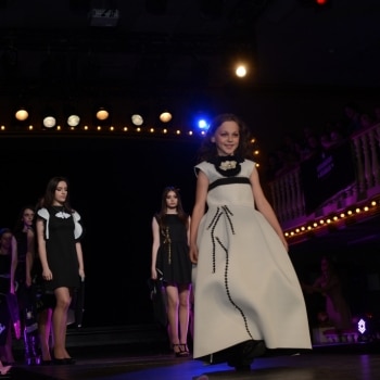 Fashion Top Modeliukas